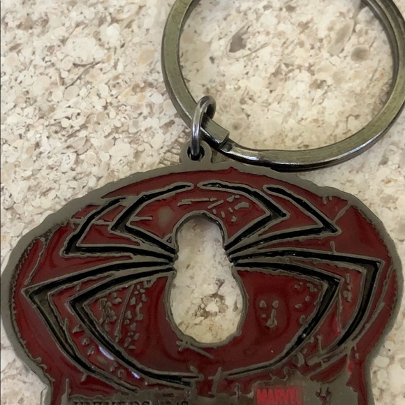 MARVEL UNIVERSAL STUDIO " ISLANDS OF ADVENTURE " KEY RING - Picture 5 of 15
